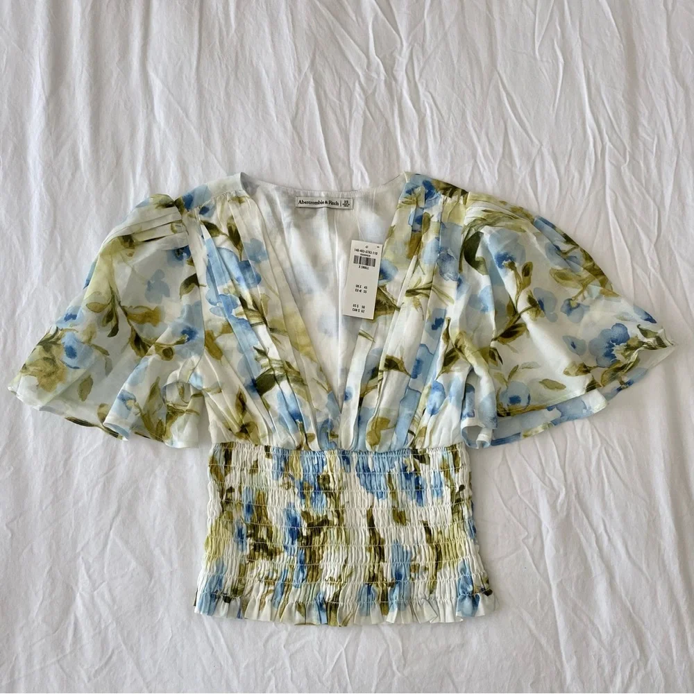 Abercrombie & Fitch Flutter Sleeve Smocked Waist Top - Picture 1 of 3
